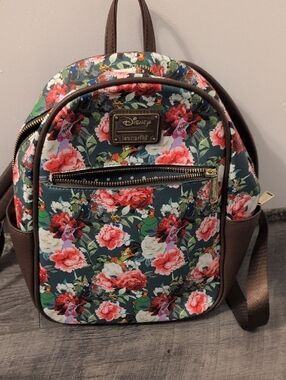 Loungefly Robin Hood Mini Backpack And Wallet